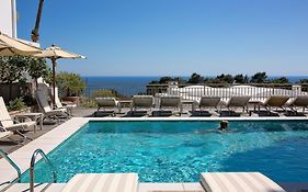 Hotel Canasta